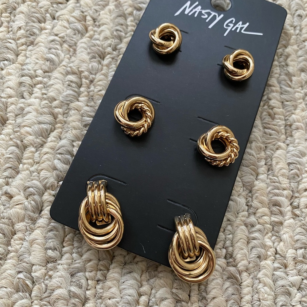 NASTY GAL Twistin' the Night Away 3-Pc Earring Set in GOLD new